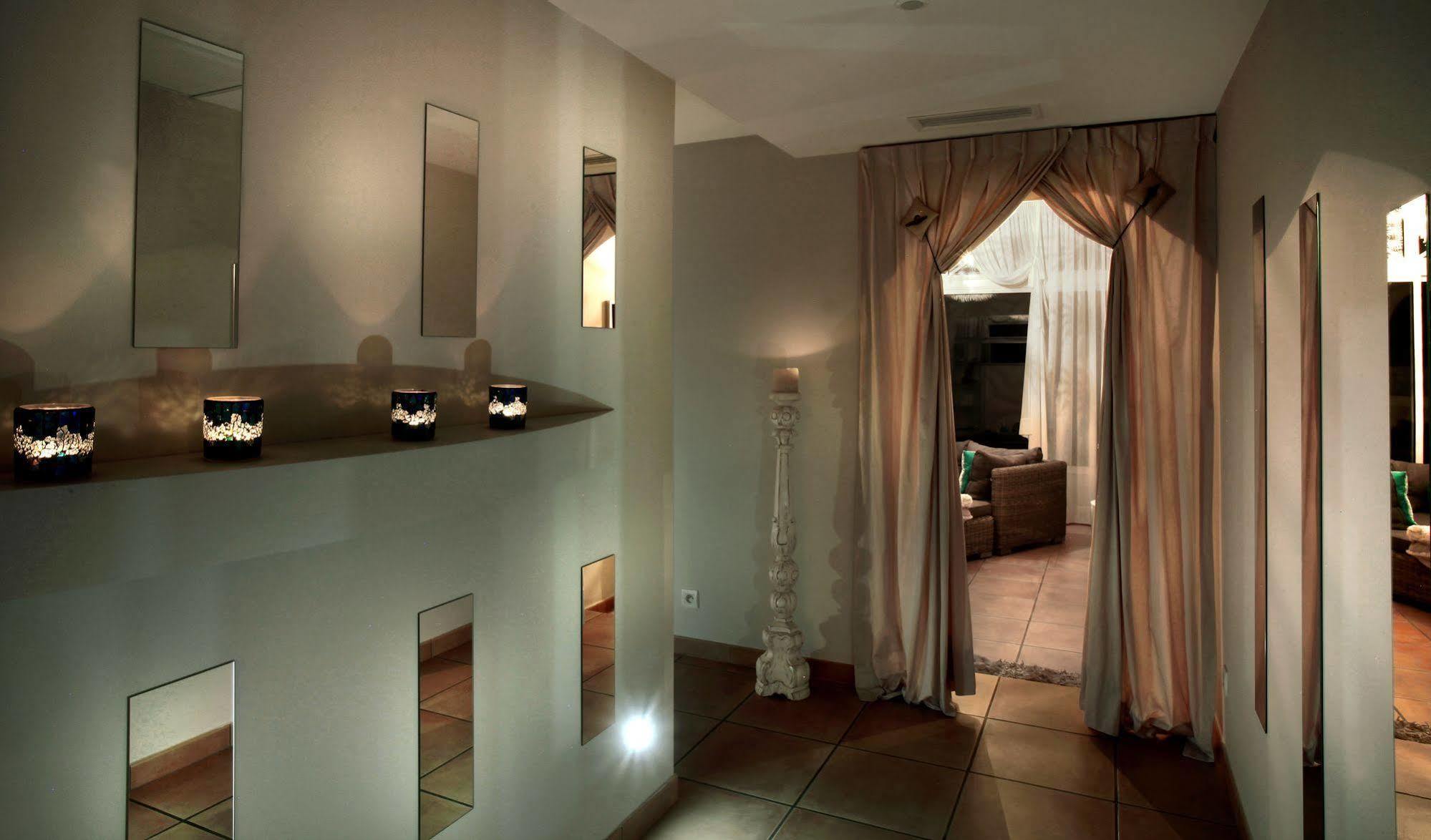 Hôtel Le Cottage Argelès-sur-Mer Esterno foto